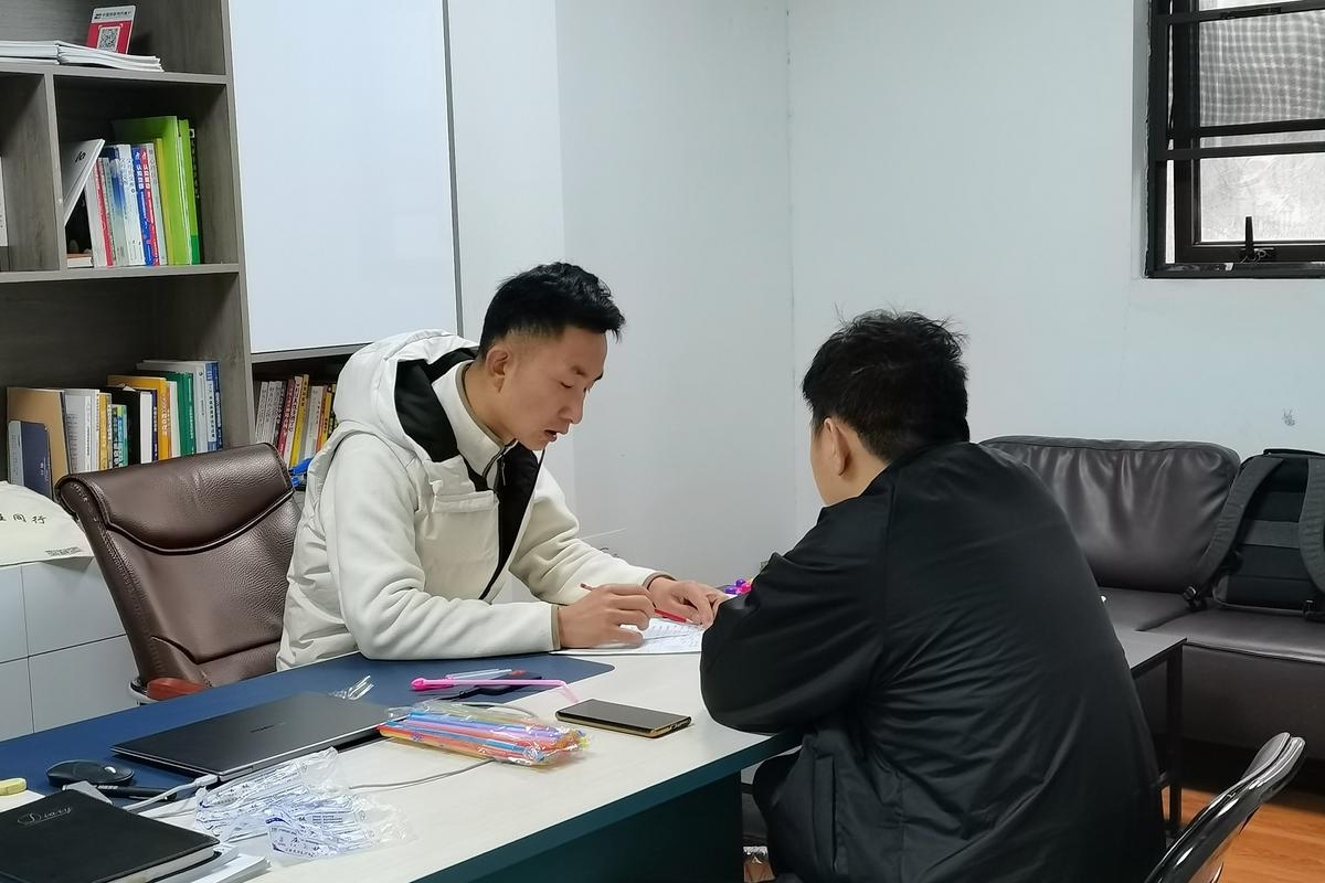 烨科医保提取中介医保卡提取现金步骤解析